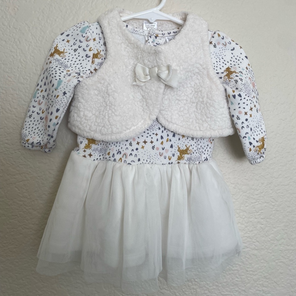 Carter’s Baby Girl 6M Dress Set w/ Plush Vest White Gold Unicorn Print